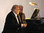 Roland Vuataz a fêté ses 70 ans le 3 octobre 2008 au Monde à Part. Il a également fêté les 100 ans du Bechstein le 31 mars 2012